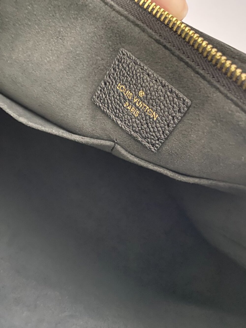 Louis Vuitton Monogram Empreinte Surene MM Black Tote + Box/Receipt - Picture 12 of 16